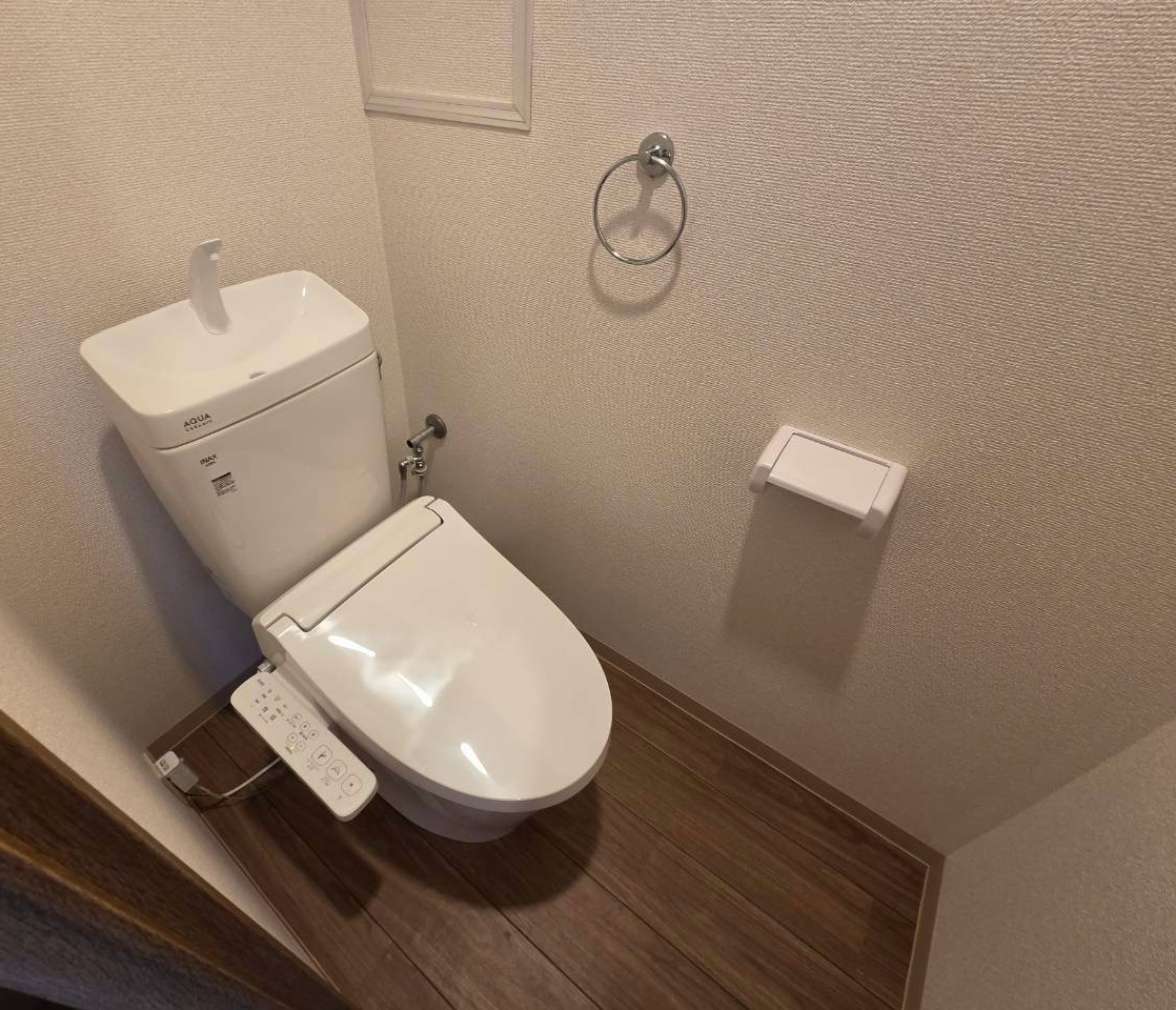 グランデュール鴨川2番館のトイレ写真