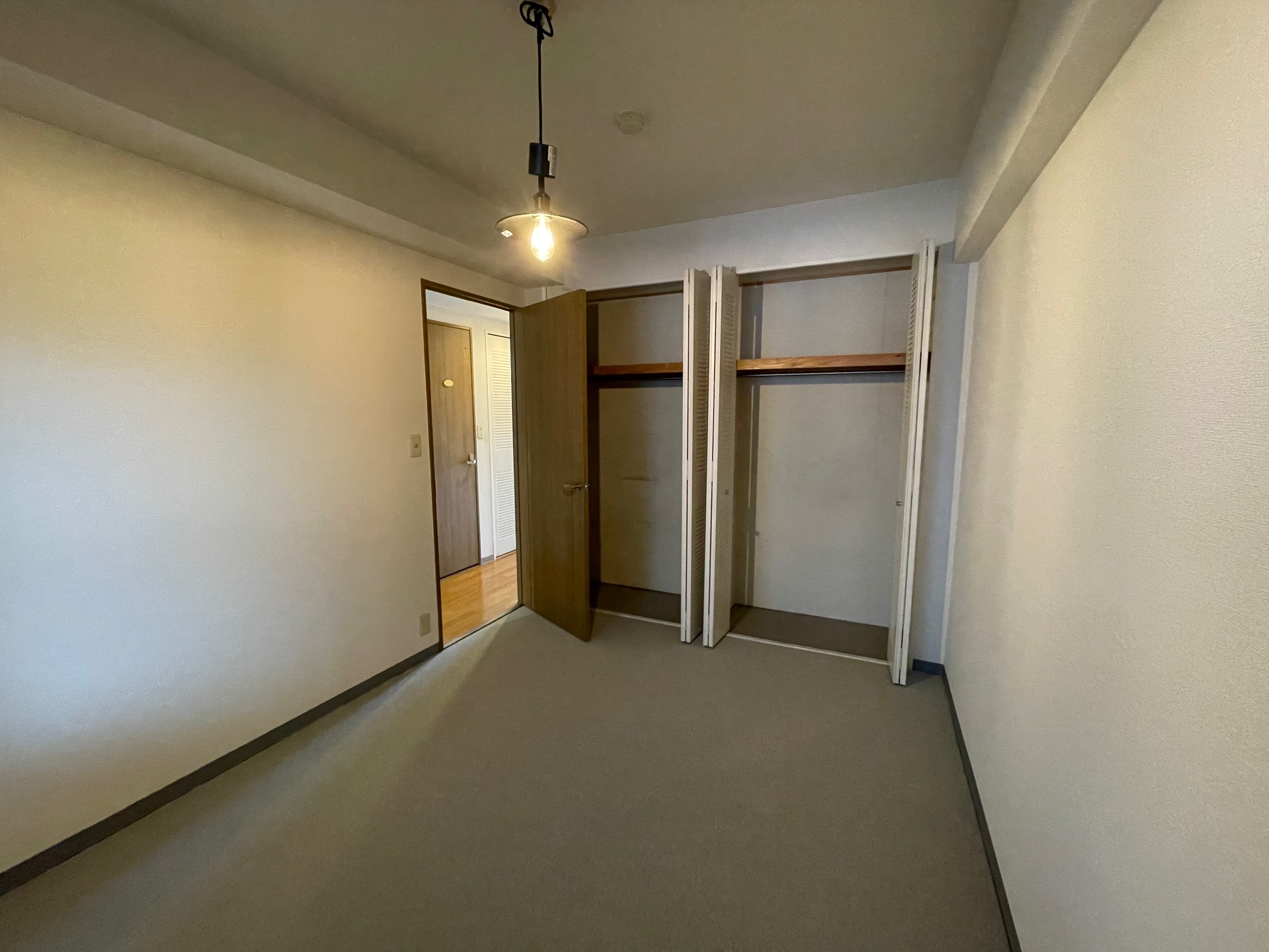 グランデュール鴨川2番館の内装写真