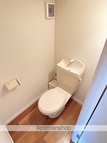 FL NESTのトイレ写真