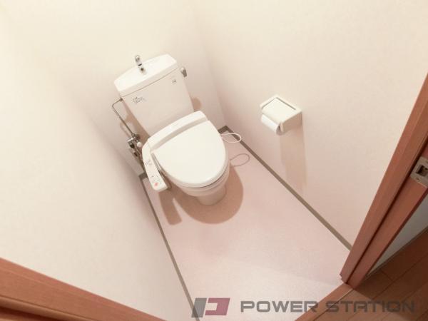 ＪＲ函館本線 余市駅 徒歩29分 3階建 築21年のトイレ写真