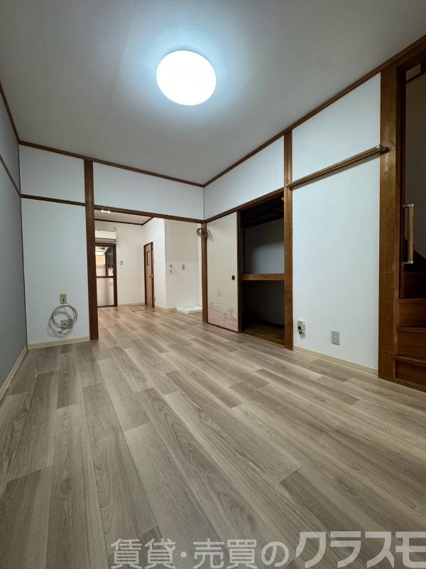 豊中大島町2丁目 戸建ての居間写真