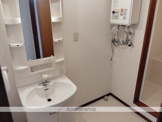 ＪＲ函館本線 五稜郭駅 バス乗車時間：26分 最寄りバス停で下車 徒歩8分 2階建 築23年の内装写真