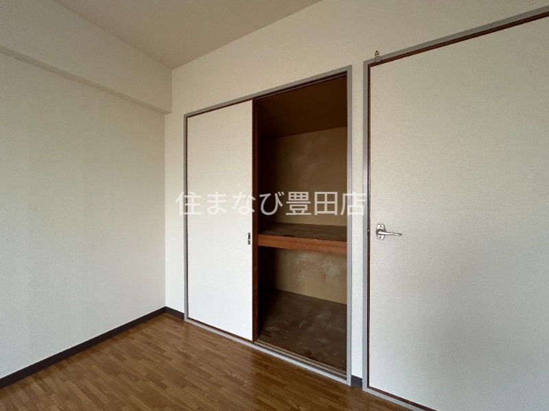 収納　同型タイプ