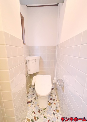 広島電鉄宇品線 御幸橋駅 徒歩2分 3階建 築39年のトイレ写真