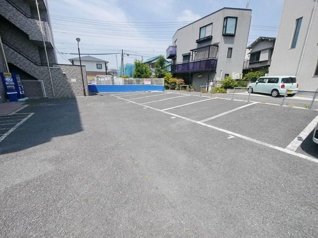 駐車場　敷地内駐車場