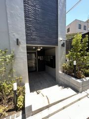 エントランス　crostone西巣鴨 北区滝野川2