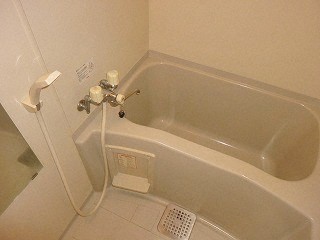 OMレジデンス 北17条の風呂写真
