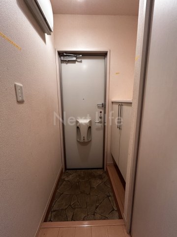 セジュールコト Aの玄関写真