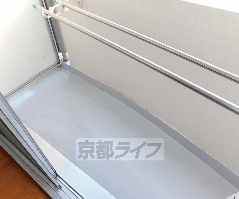 バルコニー　日当りのいいベランダです
