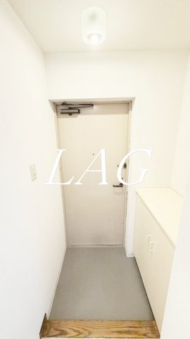 玄関　玄関です。