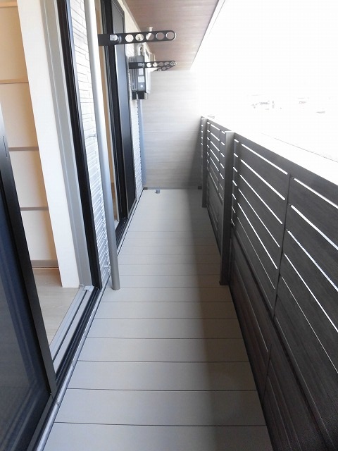 バルコニー　広めのバルコニー