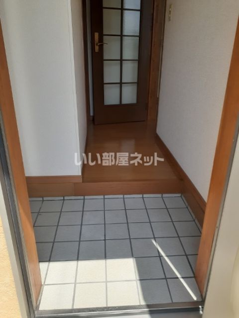 【キリンハイツの玄関】