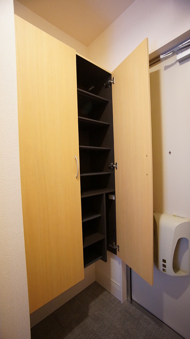 玄関　シューズボックス