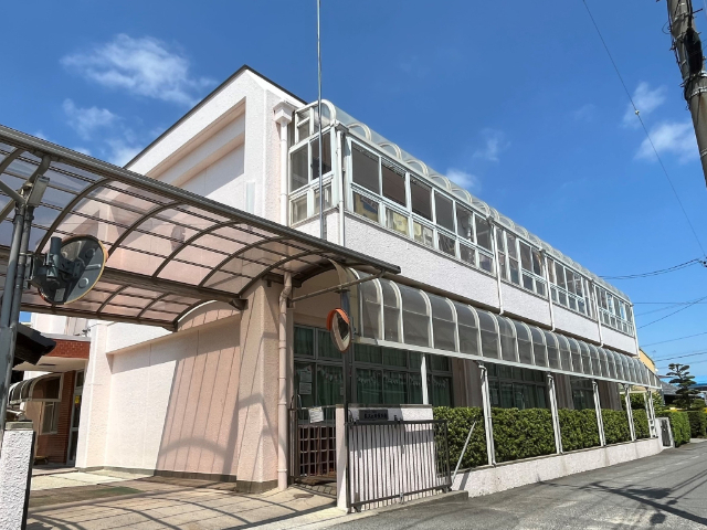 幼稚園・保育園　長太の浦保育園（幼稚園・保育園）まで310m