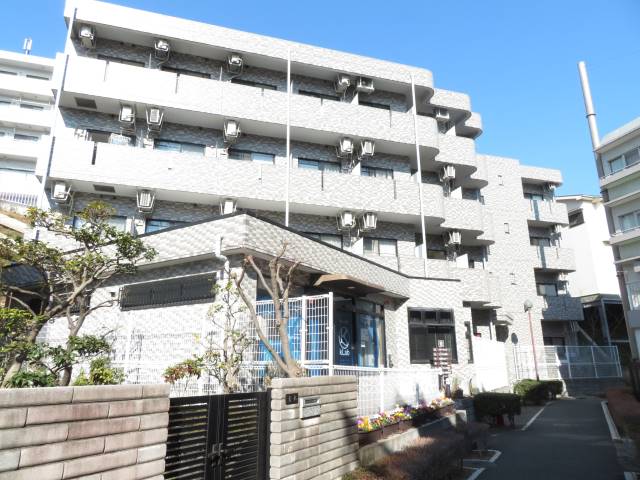 ジェイラム横濱の建物外観