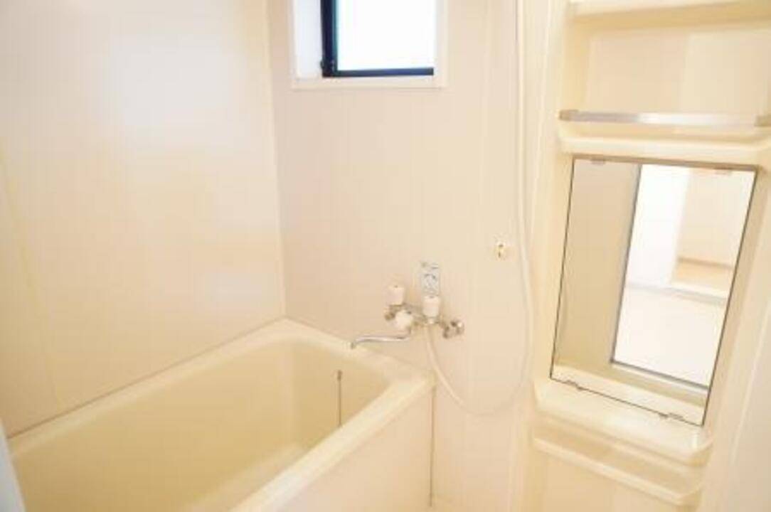 バス・シャワールーム　浴室