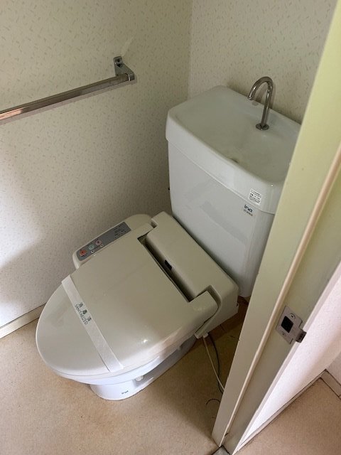 【西東京市東町のマンションのトイレ】