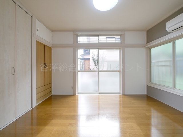 居室・リビング　１フロア１世帯、４面採光、エアコン付