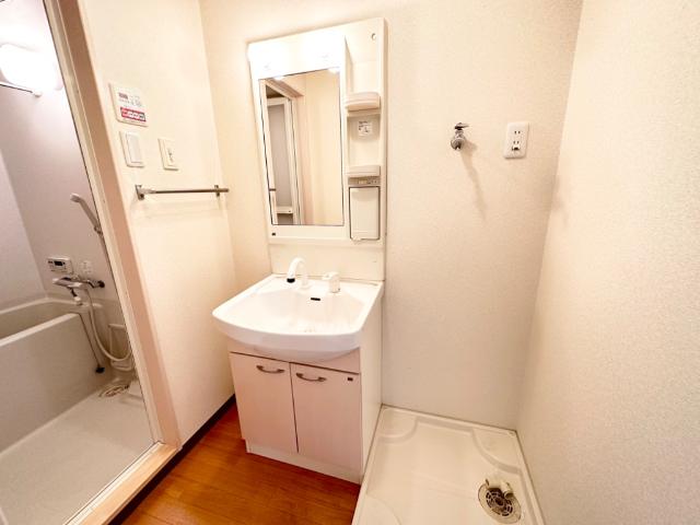 洗面設備　洗髪洗面化粧台