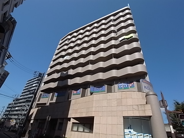 明石市大明石町のマンションの建物外観