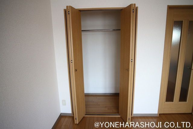 収納　洋室収納