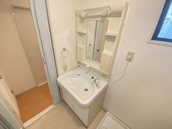 洗面設備　※別部屋の写真です