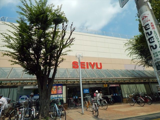 スーパー　西友東岩槻店（スーパー）まで318m