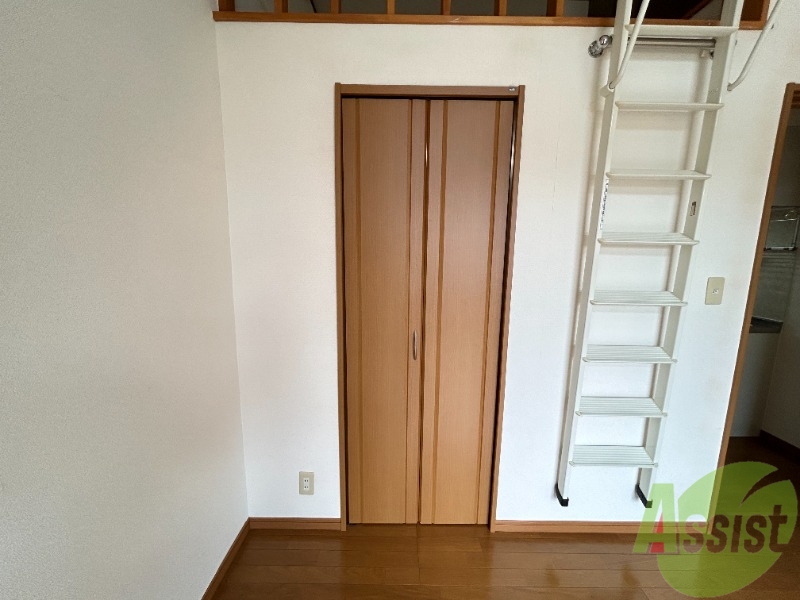 収納　収納はこちら。中の様子が気になりますね。