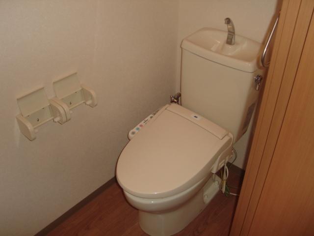 トイレ　シャワー付トイレ