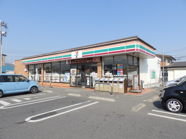 コンビニ　セブンイレブン倉敷連島中央3丁目店（コンビニ）まで539m