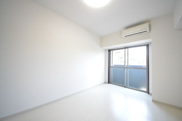 居室・リビング　☆お部屋も広くてレイアウトも自由自在☆