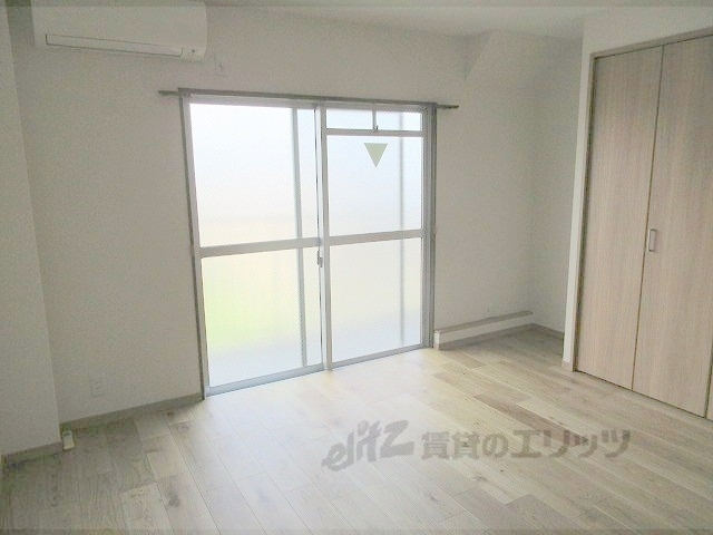 居室・リビング　洋室