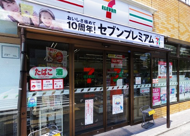 コンビニ　セブンイレブン 京都烏丸六条店（コンビニ）まで374m