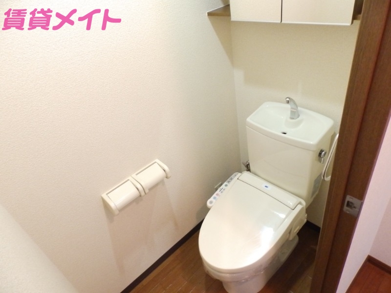 トイレ　同型参考写真