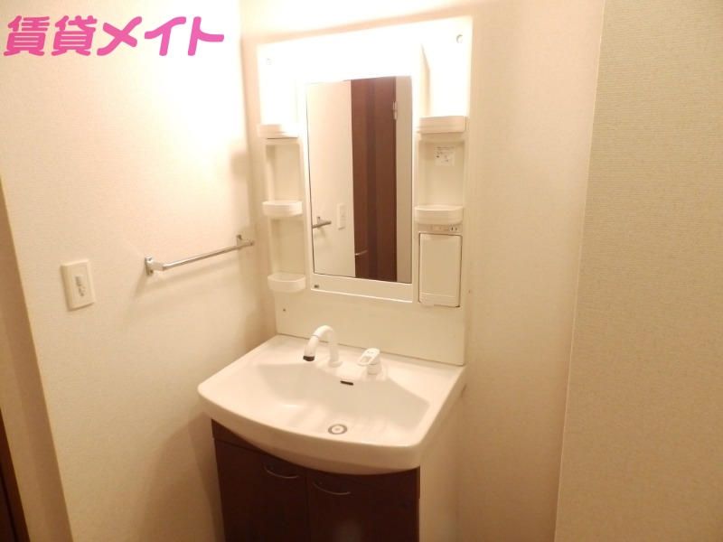 洗面設備　同型参考写真