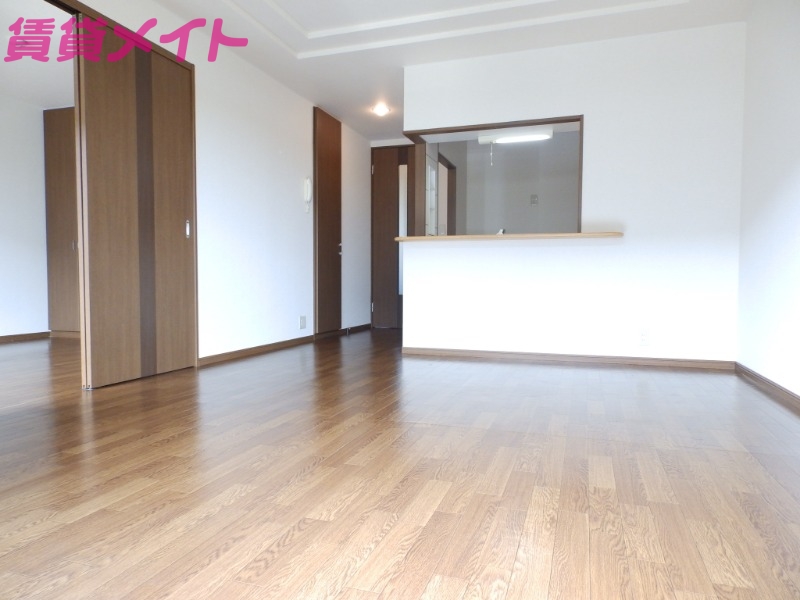 居室・リビング　同型参考写真