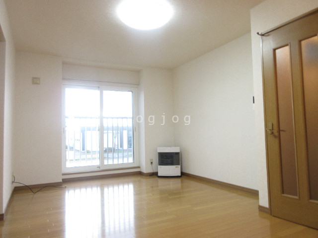 居室・リビング　居間