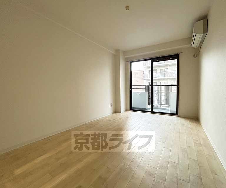 居室・リビング　５０２号の写真です