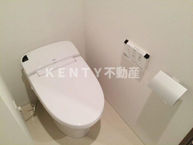 トイレ　落ち着いたトイレです