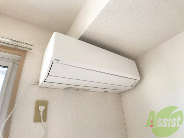 その他設備　あらかじめエアコンがついています。夏も冬も快適ですよ。
