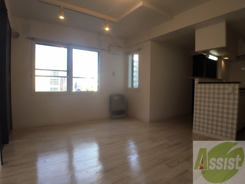 居室・リビング　広くてきれいなリビングです！快適に過ごせそうですね。