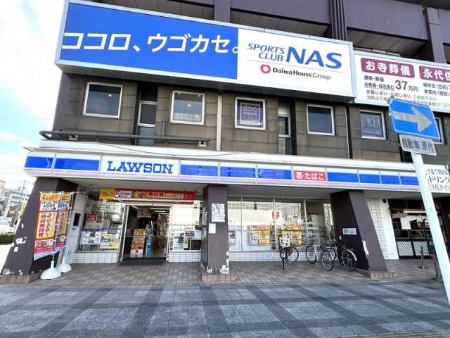 コンビニ　ローソン国府宮駅前店（コンビニ）まで422m