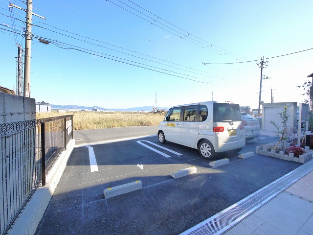 駐車場　駐車スペースもあります