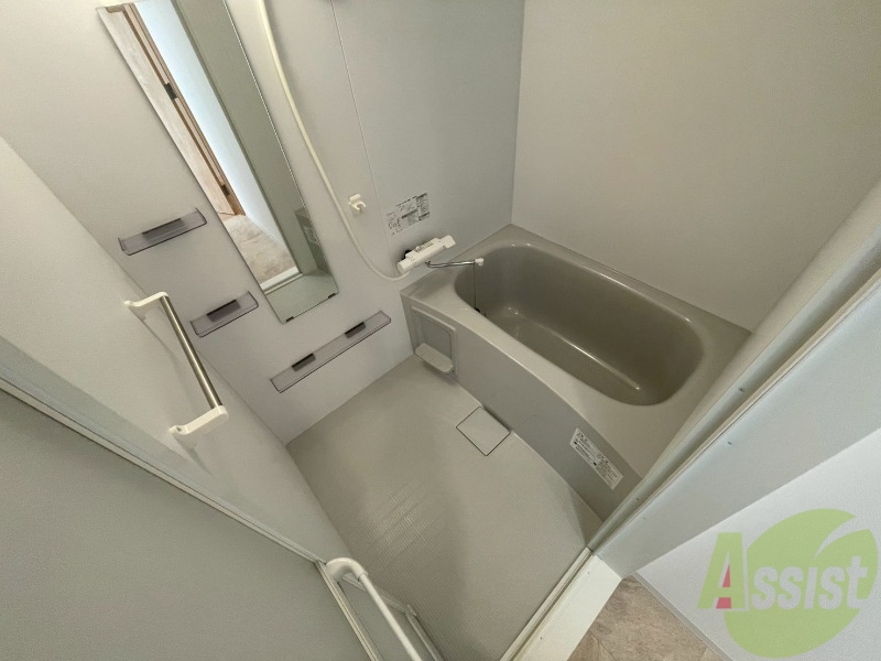 バス・シャワールーム　お風呂になります。一日の疲れを癒してくださいね。