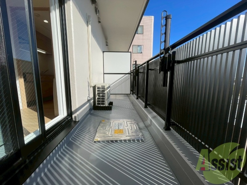 バルコニー　バルコニーです。洗濯物を干したり一息ついたりできますね！