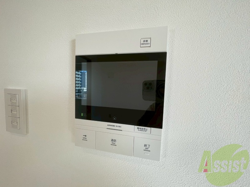 セキュリティ　ＴＶモニター付インターホンです。来客者の顔が見えるので安心！