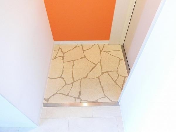 玄関　シューズボックスあり！