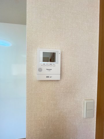 セキュリティ　自動録画機能付きモニターホン♪外出中の来訪者の確認もOK♪