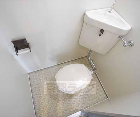 トイレ　清潔感のある洋式トイレ。