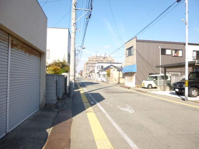 その他　前面道路（その他）まで0m